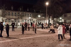 Mahnwache-am-Kirchplatz-1