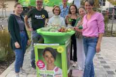 Infostand-am-Markt-29-09-2023-blaettchen