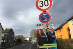 Tempo 30 Anordnung vor einer Schule