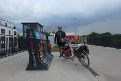 RS1-in-Muelheim-mit-E-Ladestation